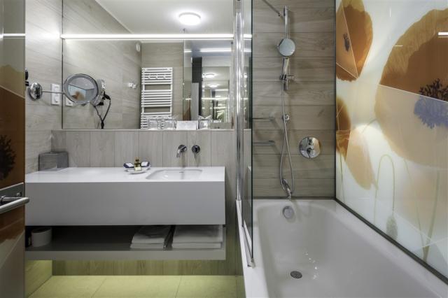 hotel-thermal-margaret-island-madarsko-budapest-pokoj-premium-k