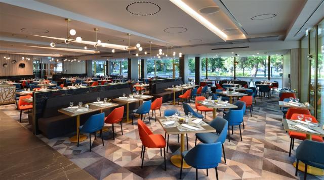 hotel-thermal-margaret-island-madarsko-budapest-restaurace (3).