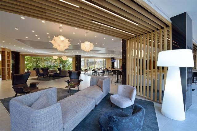 hotel-thermal-margaret-island-madarsko-budapest-lobby (3).jpg