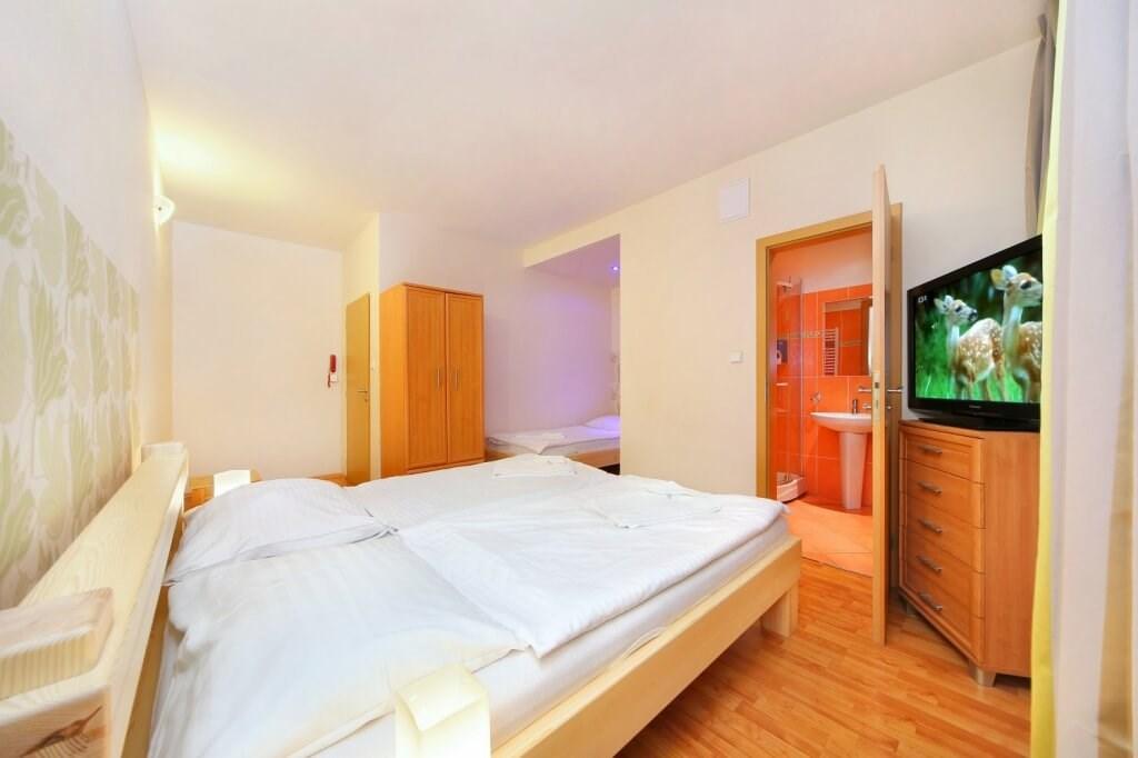 hotel-lesana-ceska-republika-spindleruv-mlyn-pokoj (8).jpg
