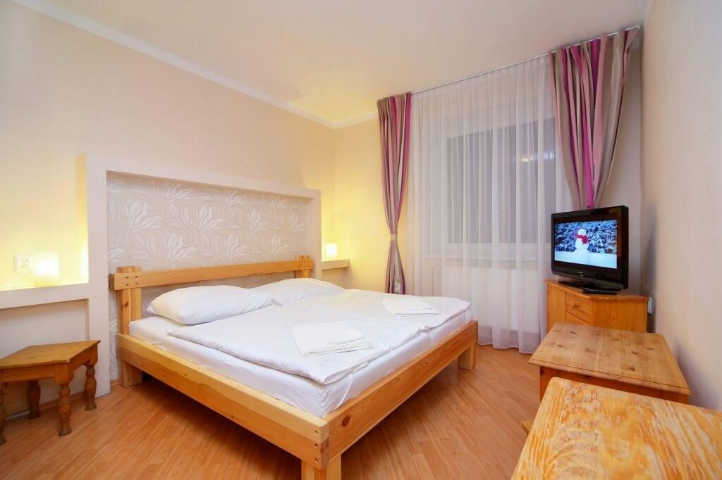 hotel-lesana-ceska-republika-spindleruv-mlyn-pokoj (10).jpg