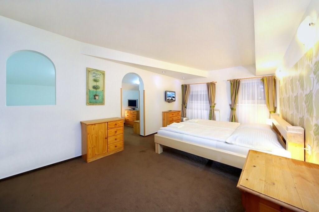 hotel-lesana-ceska-republika-spindleruv-mlyn-pokoj (13).jpg