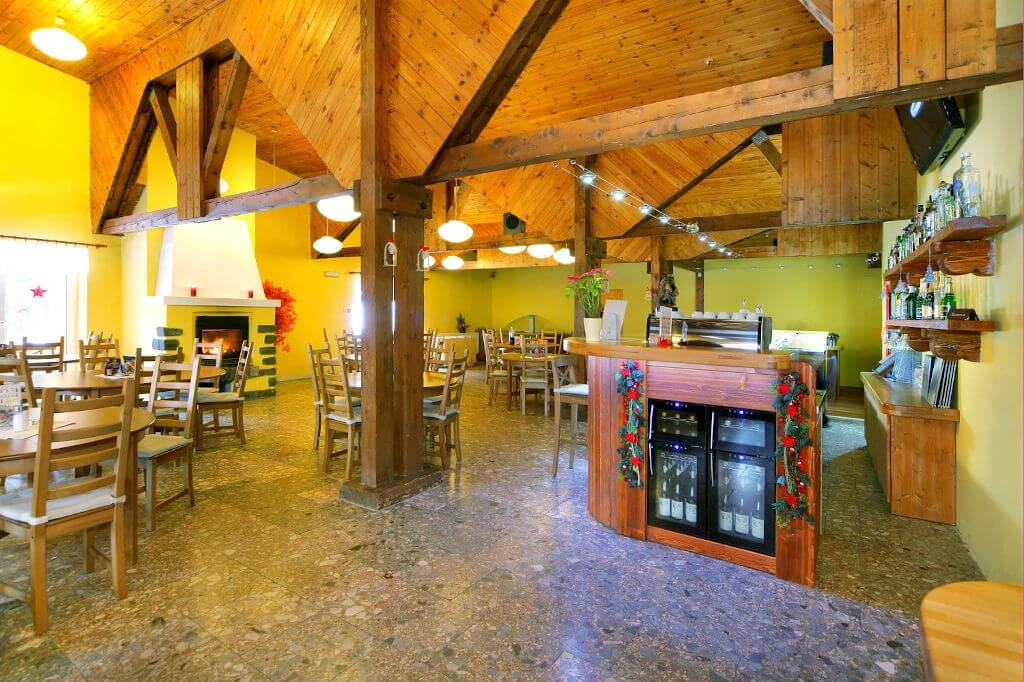 hotel-lesana-ceska-republika-spindleruv-mlyn-restaurace (3).jpg