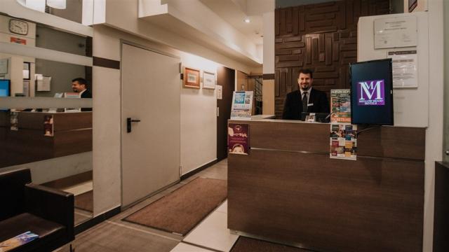 hotel-promenade-madarsko-budapest-recepce.jpg