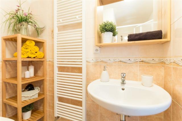 Apartmany-prosperita-praha-apt1-koupelna-2.jpg