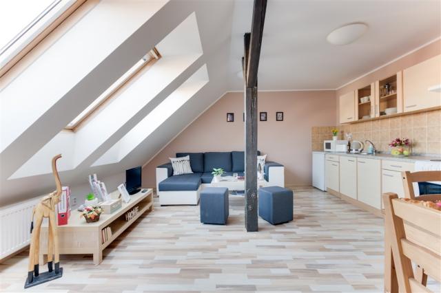 Apartmany-prosperita-praha-apt1-obyvaci-pokoj-1.jpg