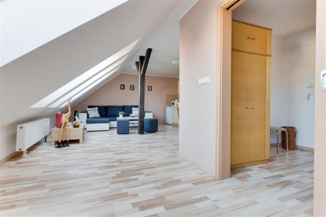 Apartmany-prosperita-praha-apt1-chodba-1.jpg