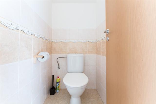 Apartmany-prosperita-praha-apt2-wc.jpg