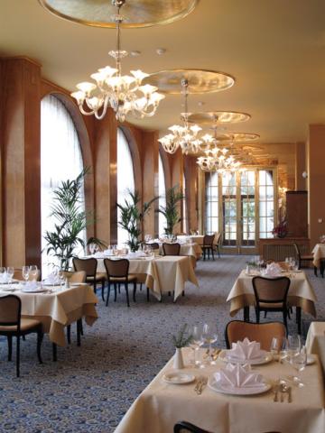 hotel-alexandria-ceska-republika-luhacovice-restaurace 1.jpg