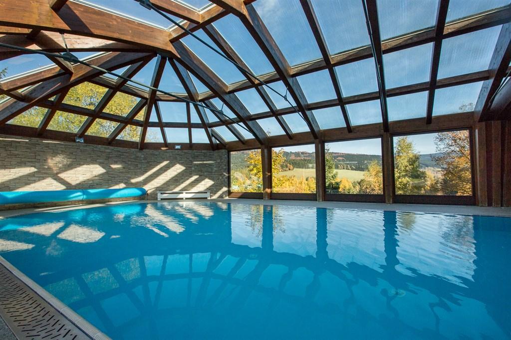 amenity_resort_orlicke_hory_bazen2.jpg