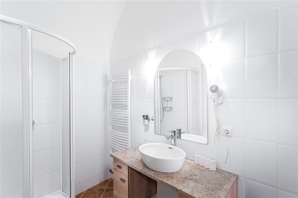 wellness-hotel-amande-hustopece-koupelna.jpg