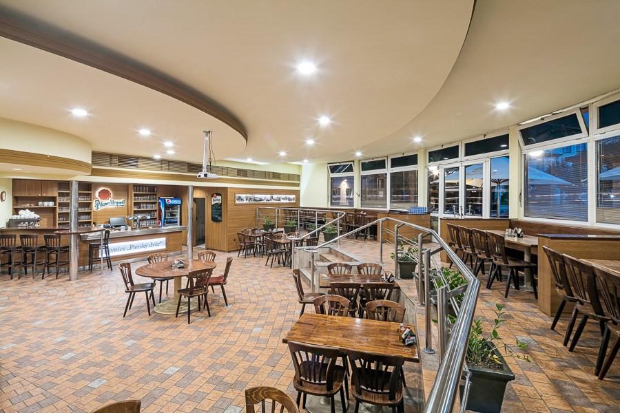 wellness-hotel-amande-hustopece-restaurace.jpg