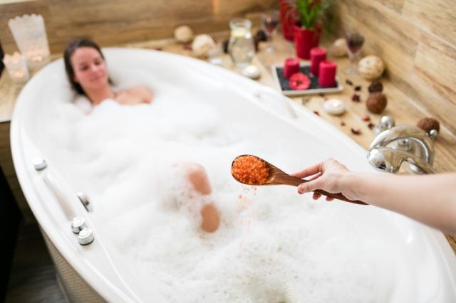 wellness-hotel-amande-hustopece-koupel.jpg