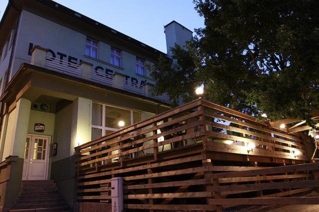 hotel-central-klatovy-pohled-na-hotel-2.jpg