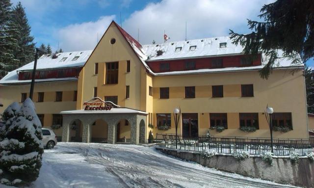 horsky-hotel-excelsior-horni-lomna-pohled.jpg