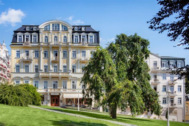 hotel-hvezda-ceska-republika-marianske-lazne-pohled-na-hotel (3