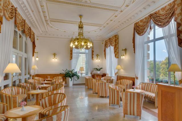 hotel-hvezda-ceska-republika-marianske-lazne-lobby-bar.jpg