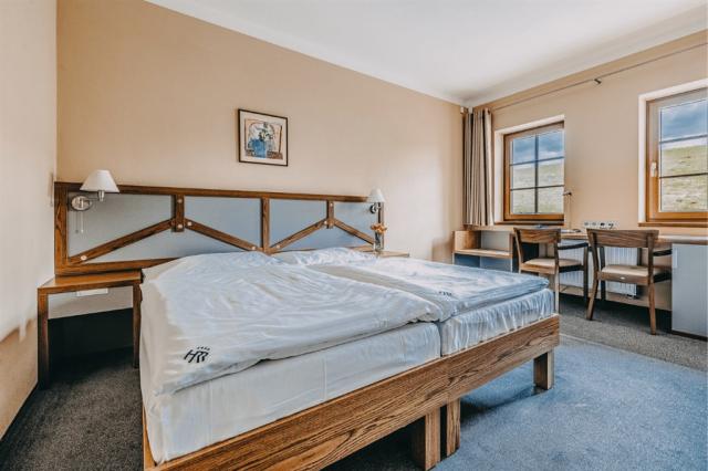 hotel-resort-relax-lipno-hotel-relax-pokoj-standard.png