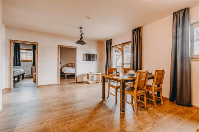 hotel-resort-relax-lipno-obyvaci-hala-apartman-2L-2.png