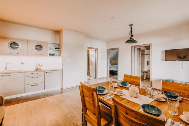 hotel-resort-relax-lipno-obyvaci-hala-apartman-2L.png