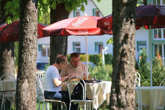 hotel-a-penzion-seeberg-frantiskovy-lazne-venkovni-posezeni.jpg