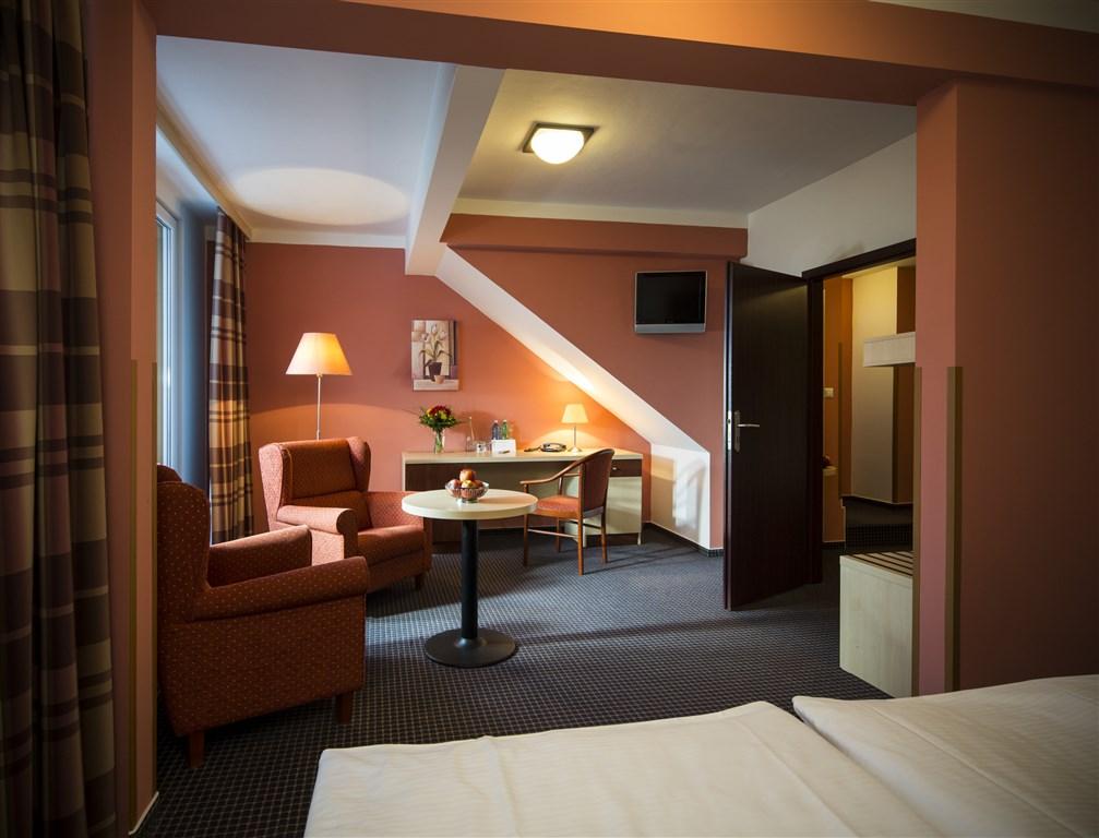 orea-resort-sklar-harrachov-pokoj-president.jpg