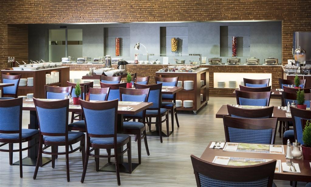 orea-resort-sklar-harrachov-restaurace-2.jpg