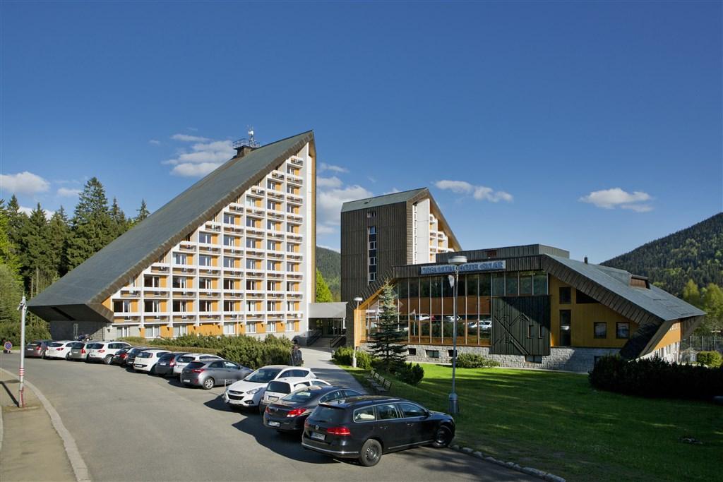orea-resort-sklar-harrachov-celkovy-pohled.jpg
