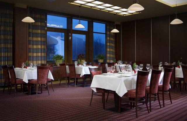 orea-resort-sklar-harrachov-stravovani-2.jpg