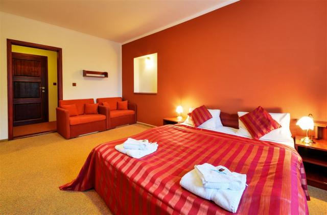 hotel-stara-posta-bela-pod-pradedem-pokoje-3.jpg