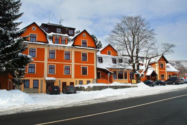 hotel-stara-posta-bela-pod-pradedem-hotel.jpg