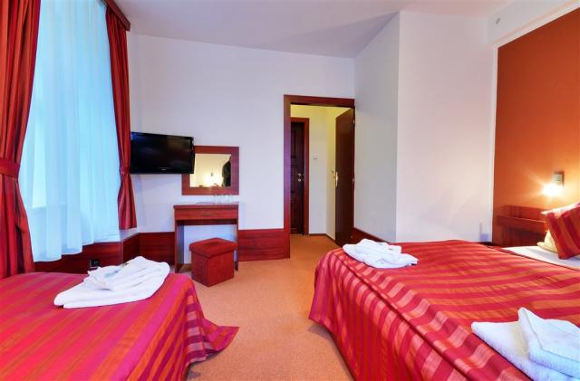 hotel-stara-posta-bela-pod-pradedem-pokoje-4.jpg