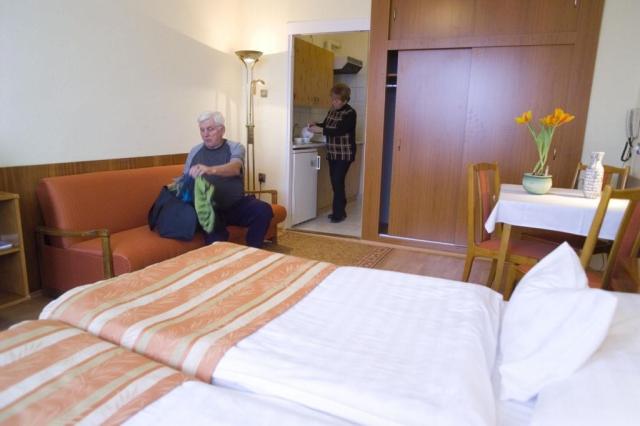 hotel-apartman-buk-bk03-pokoj.jpg
