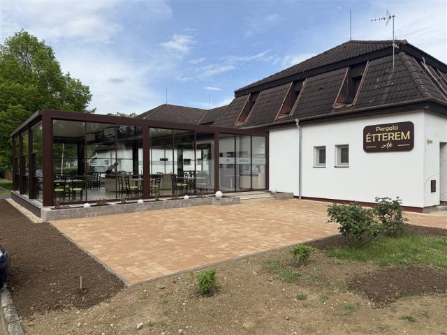 hotel-apartman-buk-terasa-jidelna.jpeg