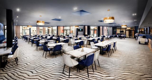 -slovensko-besenova-hotel-akvamarin-restaurace.jpg