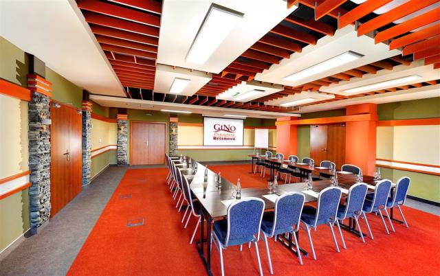 hotel-besenova-slovensko-besenova-konferencni-sal.jpg