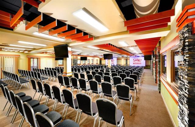 hotel-besenova-slovensko-besenova-konferenční-sal-3.jpg