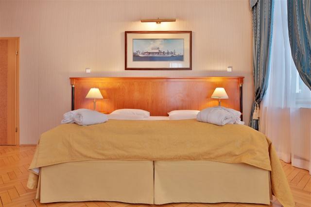 Spa-Hotel-Belvedere-Marianske-Lazne-Cesko-pokoj-dvouluzkovy-del