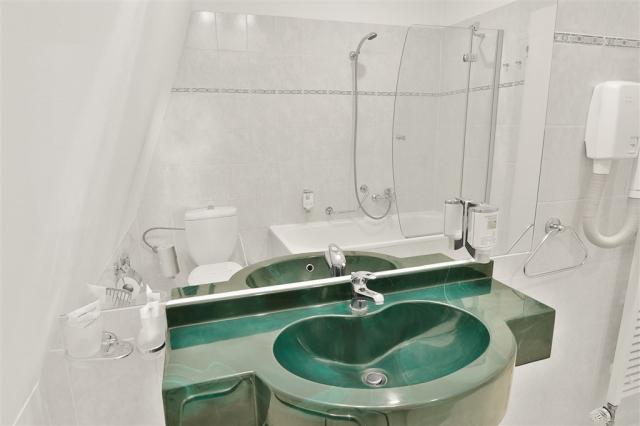 Spa-Hotel-Belvedere-Marianske-Lazne-Cesko-pokoj-dvouluzkovy-sup