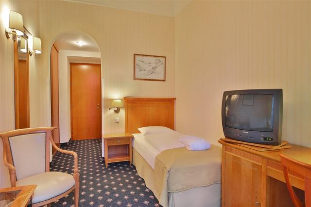 Spa-Hotel-Belvedere-Marianske-Lazne-Cesko-pokoj-jednoluzkovy (2