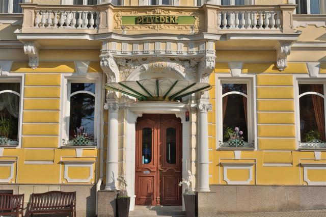 Spa-Hotel-Belvedere-Marianske-Lazne-Cesko-exterier (3).jpg
