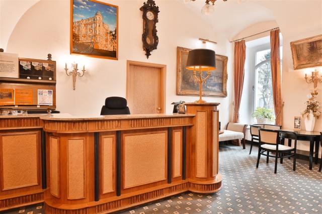 Spa-Hotel-Belvedere-Marianske-Lazne-Cesko-recepce.jpg