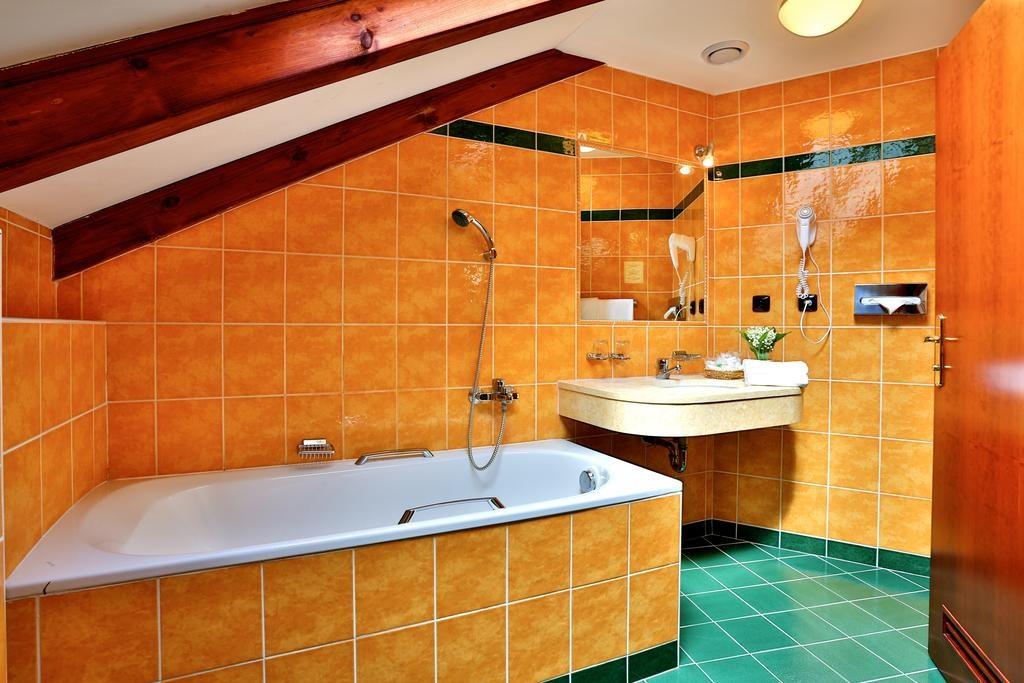 hotel-carlton-praha-cesko-praha-koupelna.jpg