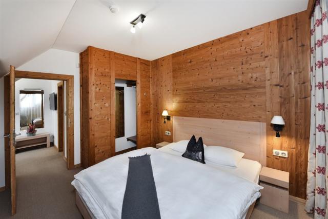 hotel-kukucka-slovensko-tatranska-lomnica-ctyrluzkovy-apartmán 