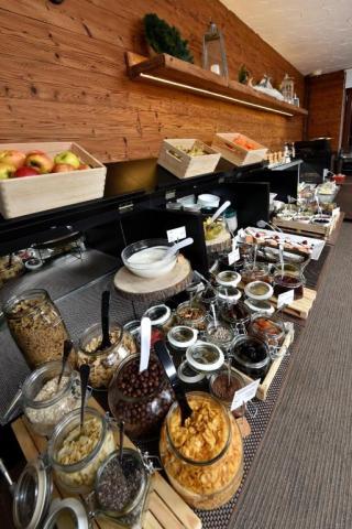 hotel-kukucka-slovensko-tatranska-lomnica-restaurace-snidane (2