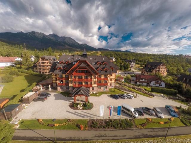 hotel-kukucka-slovensko-tatranska-lomnica-pohled-na-hotel (6).j