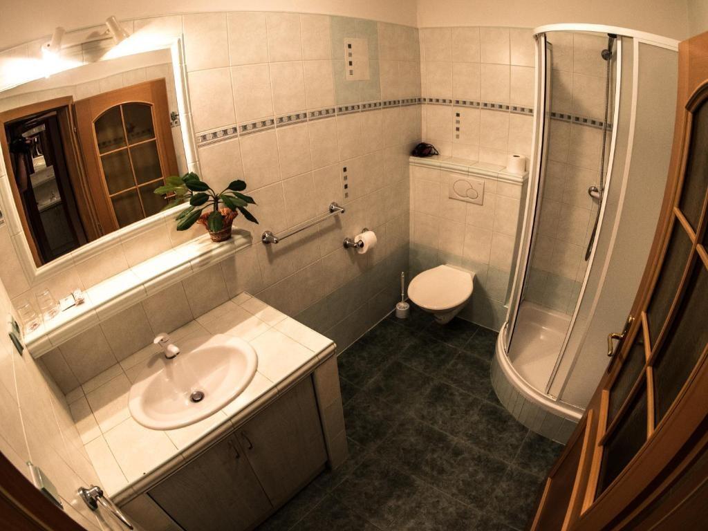 hotel-holzbecher-ceska-republika-ceska-skalice-koupelna.jpg