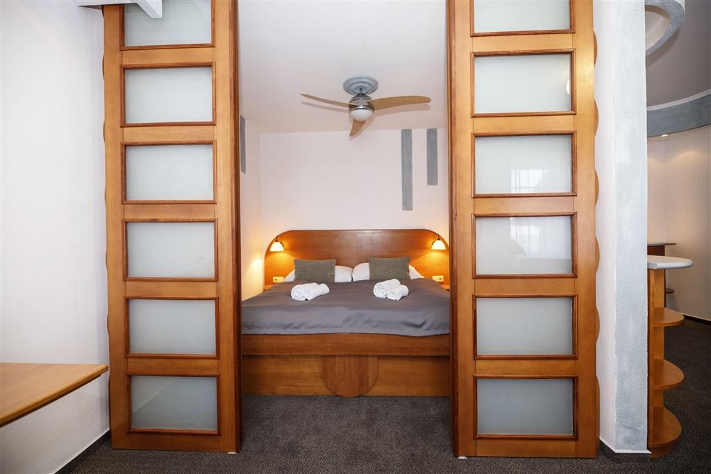 hotel-jesenice-ceska-republika-jesenice-apartman (4).jpg