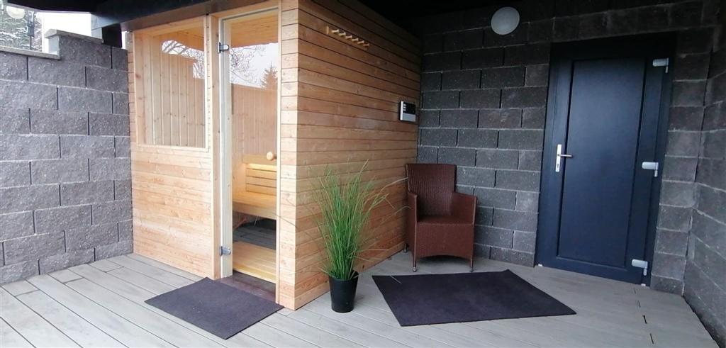 hotel-jesenice-ceska-republika-jesenice-venkovni-sauna (3).jpeg