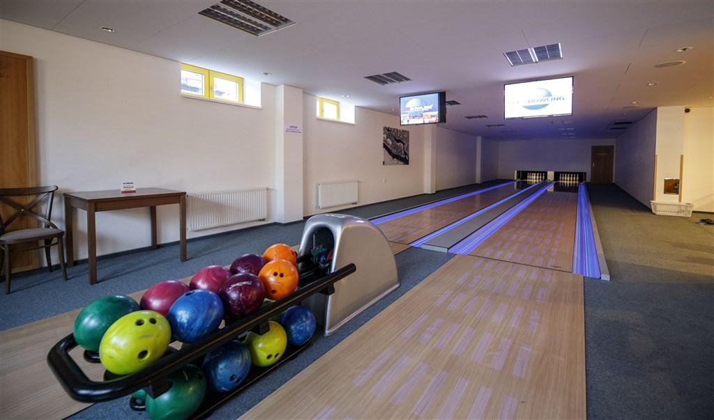 hotel-jesenice-ceska-republika-jesenice-bowling.jpg